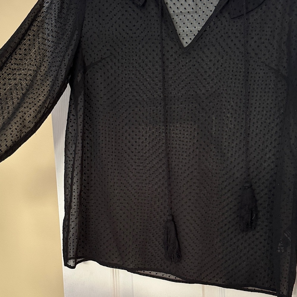 Chic Black Ruffled Blouse - Picture 3 of 3